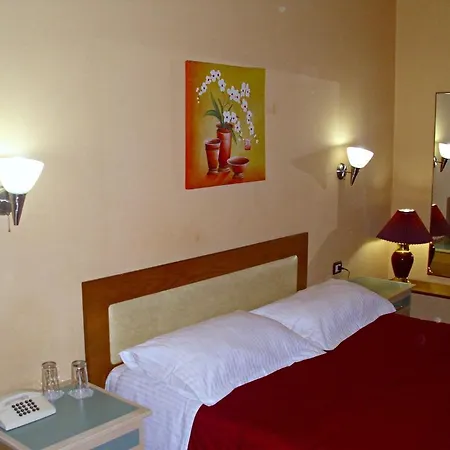 מלון Stela Center