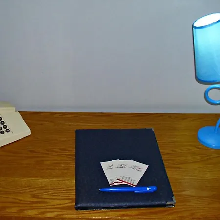 Stela Center טיראנה