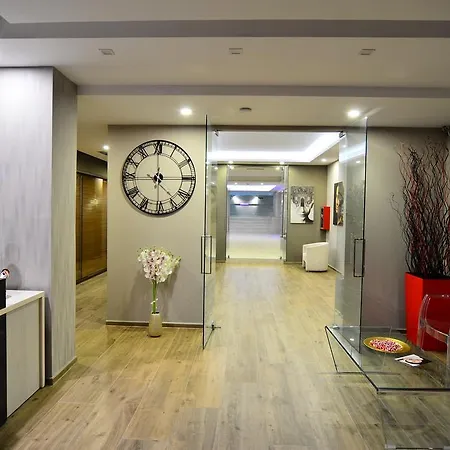Stela Center Hotel