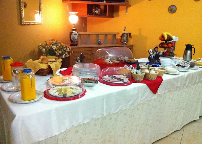 מלון Stela Center 3*