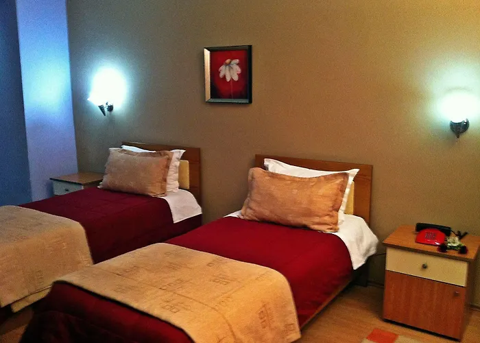 Stela Center 3* טיראנה