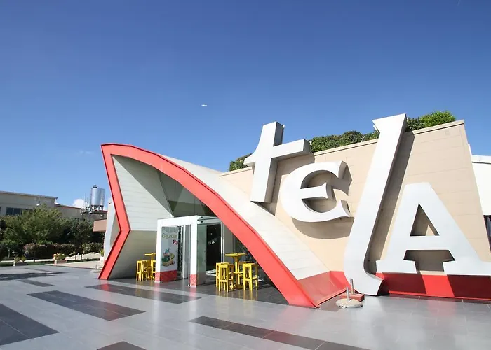 Stela Center טיראנה