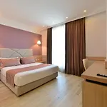 Stela Center Hotel