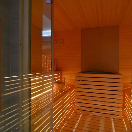 Stela Center فندق